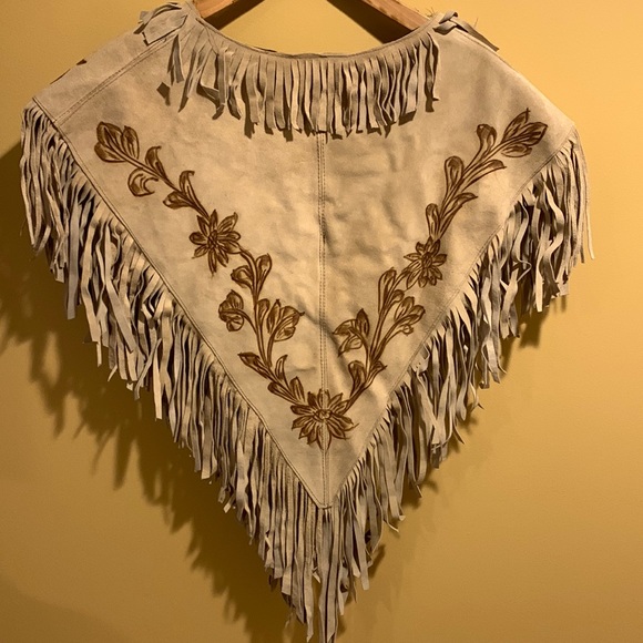 Leather Fringe Poncho with floral detail - Picture 2 of 3